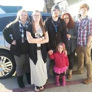 Meet your Posher, Joy